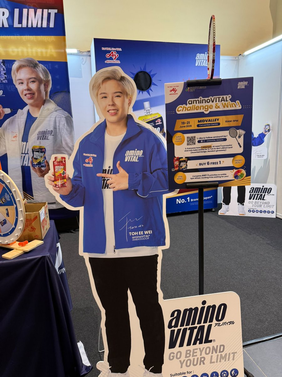 eeweipics's tweet photo. random free gifts at midvalley 🙂‍↕️ https://t.co/Ko2UvAv1Hu