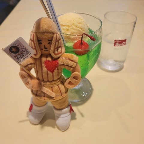 mapleshengzi's tweet photo. 最近行ってないな
また行きたいな
 #銀座スイス 
 #クリームソーダ
 #kimurakan https://t.co/rYts2mmpHU