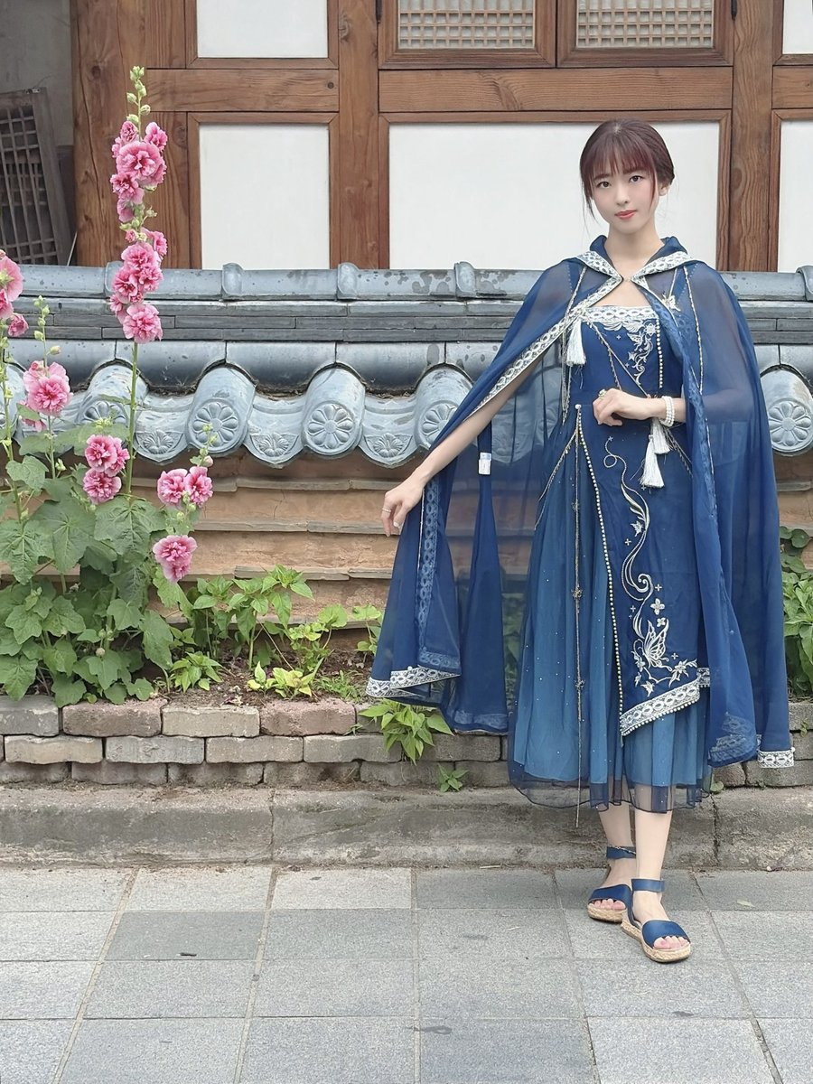 _fleur_etoile_'s tweet photo. 韓屋村にて🌺
#Belchic #華ロリ #lolitafashion https://t.co/MQmbNpnLsN