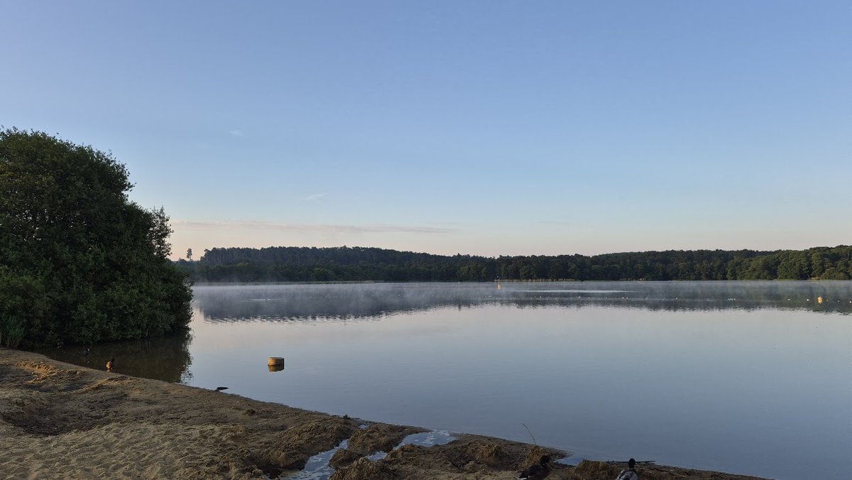 Adam_Tri_hard's tweet photo. Glorious morning swim quick trip round the lake, keeping clear of fisherman again .... but perfect start to the day 📷 📷 📷 https://t.co/eVHRixCtWE
