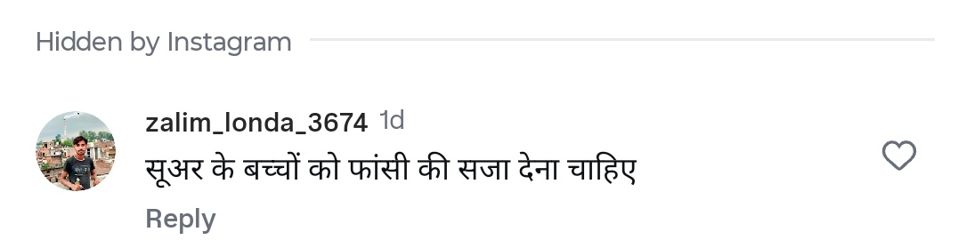 patel_himanshu1's tweet photo. बरेली के थाना सीबीगंज क्षेत्र के महेशपुर निवासी एक मुस्लिम युवक है जिसका नाम है जालिम, इसकी इंस्टाग्राम आईडी का नाम है जालिम लौंडा, यह गौरक्षकों को सूअर बोल रहा है,जब इसका विरोध किया तो ये जिहादी मारने की धमकी दे रहा है @bareillypolice पुलिस प्रशासन इसे जल्द से जल्द गिरफ्तार करे। https://t.co/H7NKl70jV4