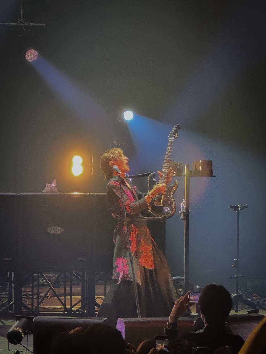 Studio_Ao320's tweet photo. 最高のギターをありがとうございました♪
#LUNASEA
#LUNASEA全国ツアー
#UNENDINGJOURNEY
#LUNAPIC
#SUGIPIC https://t.co/5cq4Ccuc4R