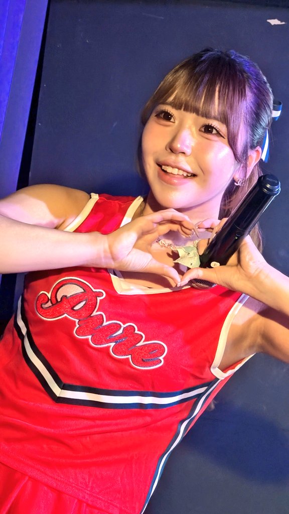 n_ume327's tweet photo. 【🗝️鍵フェス.Vol 4】
約束通りチェキツイするー！
＃コイカギ #なぎさちゃむった https://t.co/ie8qwPJDSq