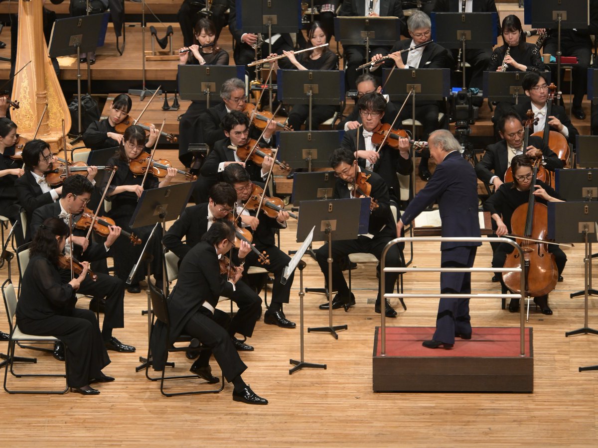 NHKSO_Tokyo's tweet photo. #N響 第2068回 定期公演 Cプログラム 1日目
2026年6月19日(金)
NHKホール

#nhkso #TadaakiOtaka

指揮：尾高忠明

ラフマニノフ／交響曲 第3番 イ短調 作品44

N響6月定期公演Cプログラム1日目が終演しました🎶

後半はラフマニノフの晩年の大作《交響曲第3番》。
#尾高忠明 の聡明なタクトにより、豊かな叙情性と華やかな高揚感が一体となり、壮麗な響きでホールを満たす演奏となりました🎶

明日は14時開演で、定期公演2日目をお届けします。どうぞご期待ください✨