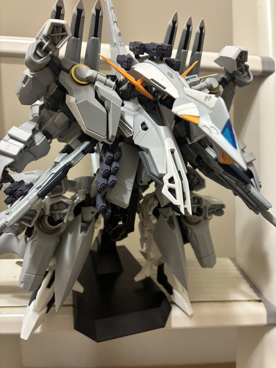 t041975 tweet picture