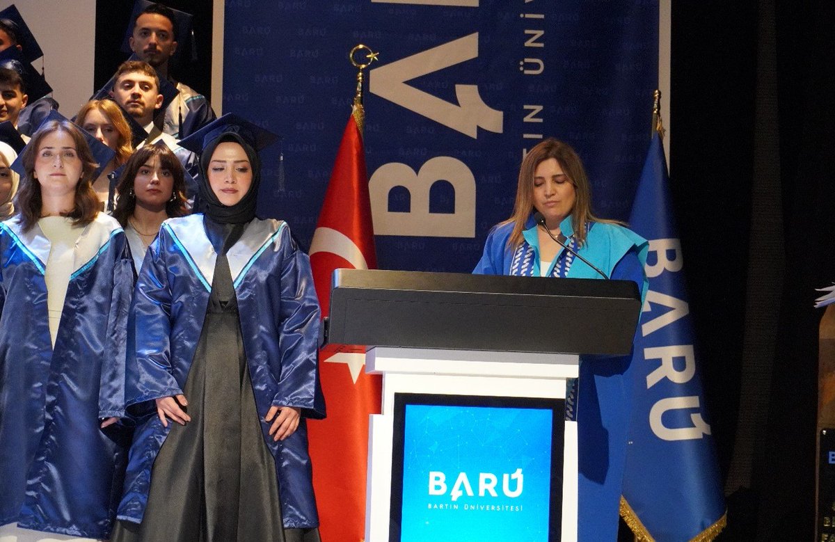 bartinsbfhem's tweet photo. Bartın Üniversitesi Hemşirelik Bölümü Mezunları Ant İçme Töreni ile Mesleğe İlk Adımlarını Attı.

https://t.co/NOqBFFbHy5 https://t.co/esllWQAjwk