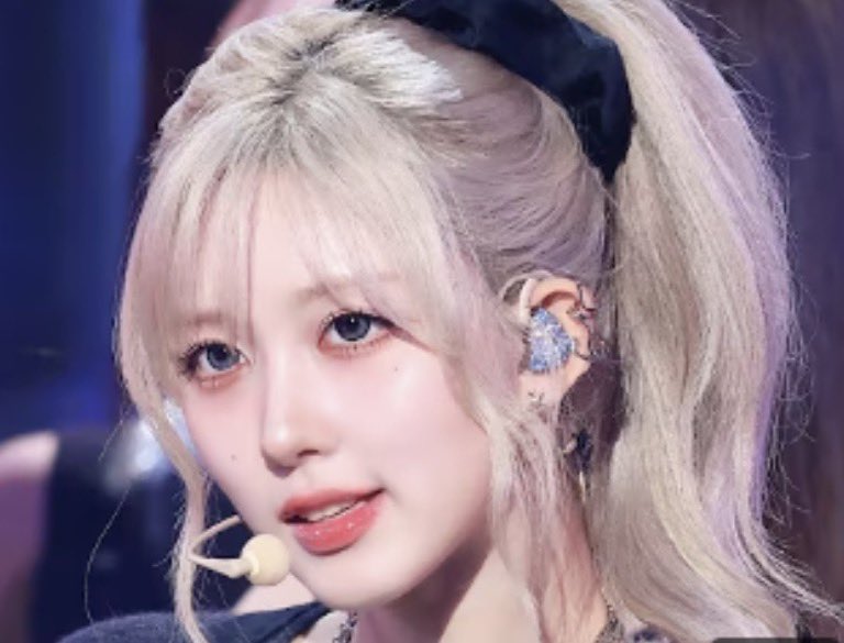 GAEUL_FACE0924's tweet photo. https://t.co/0WdnrdWIQj