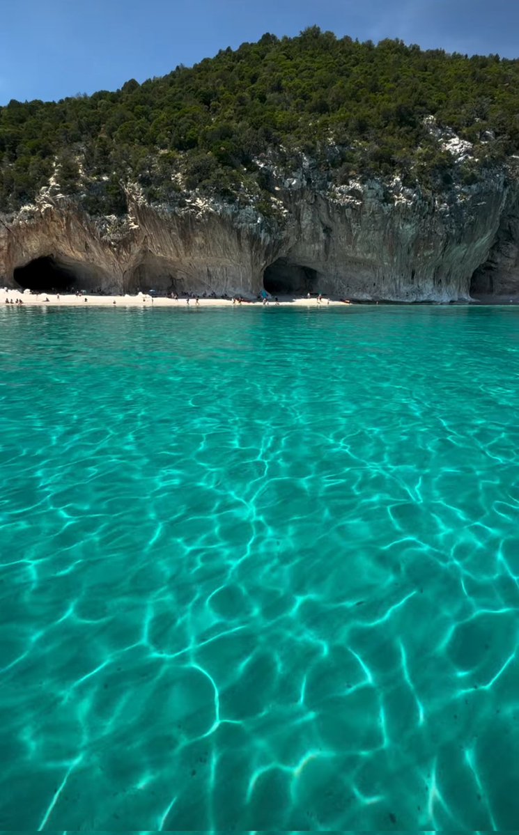 Monica09058845's tweet photo. Cala Luna...Sardegna 🤩🤩🤩Adorooooo https://t.co/gQ7JMzvlof
