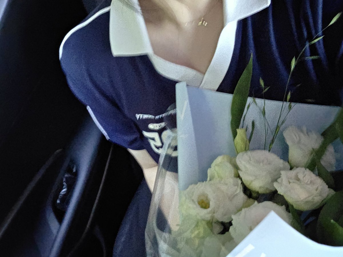 유채 tweet media