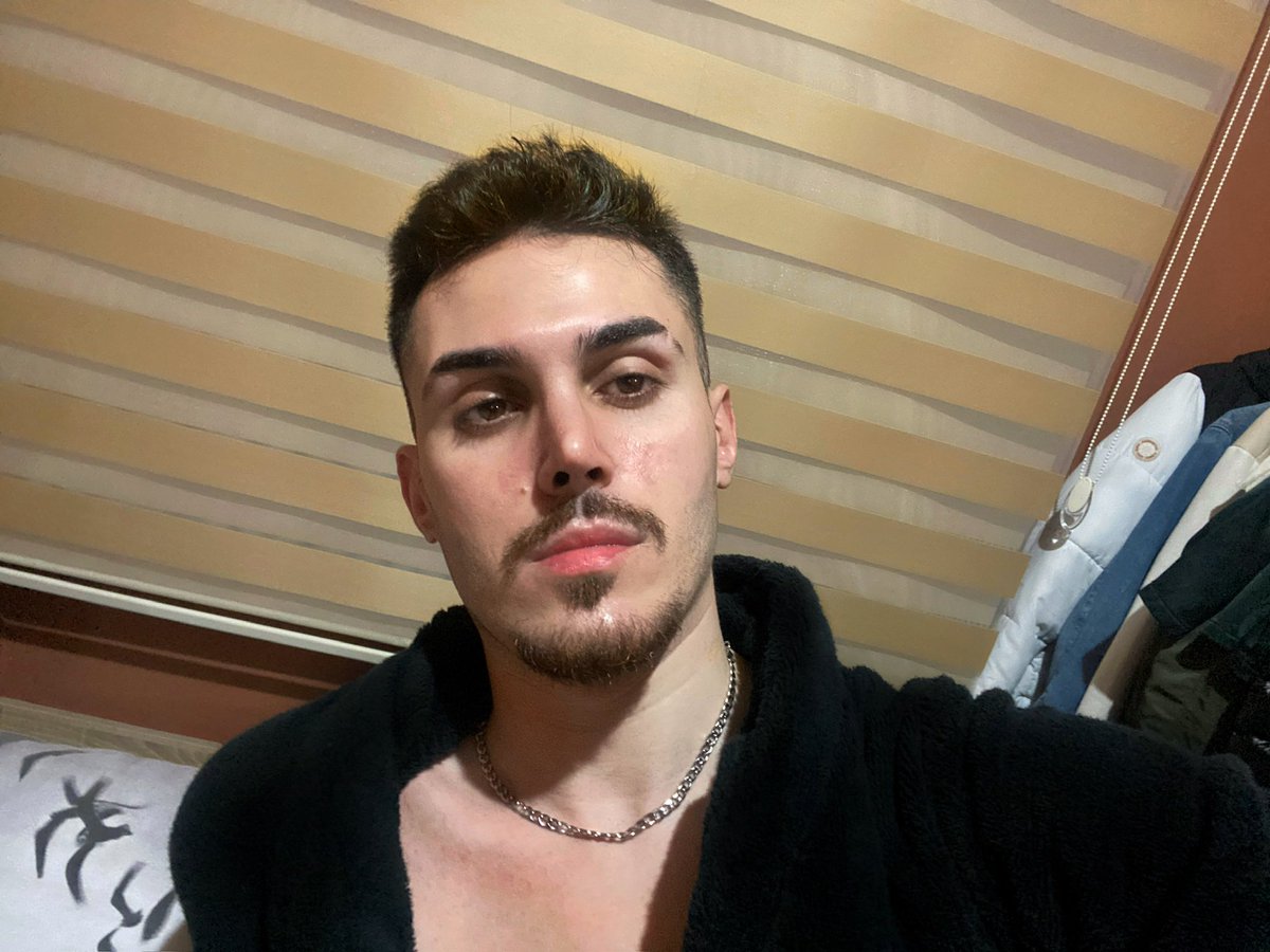 emre tweet media
