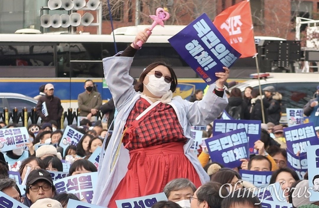 해피 tweet media