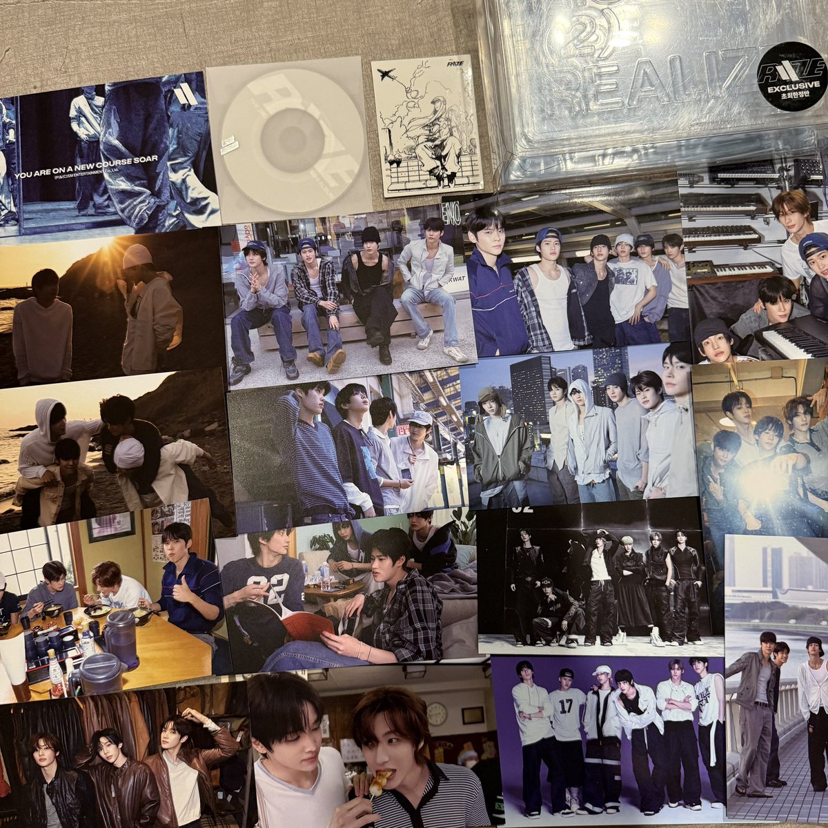 astronxte's tweet photo. พร้อมส่ง

บั้ม special ver. ของไม่ครบ 
ได้ตามภาพทั้งหมด

🛒 130 รวมส่ง

ขอบกล่องด้านนอกแตกเล็กน้อยข้างนึง ขอคนรับได้นะคะ 🥹

#ตลาดนัดriize https://t.co/DKxGpB353b