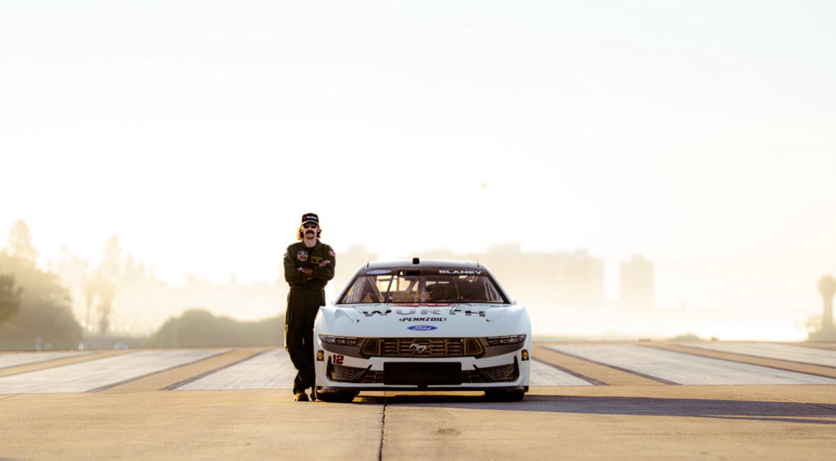 Team_Penske's tweet photo. The time has come. https://t.co/1pHhl9dVGv