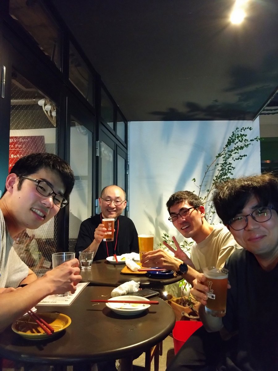 i_mash's tweet photo. 二軒目。昨日あまりにも美味かったのでみんなを連れてきた。 https://t.co/dxj4oyoyqN