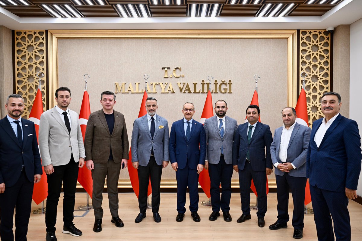 orhanaydin's tweet photo. 📍Malatya

Malatya Valimiz Sayın Seddar Yavuz’u ziyaret ederek; şehrimizin sanayisi, ekonomisi ve asrın felaketinin ardından yürütülen ihya, inşa ve kalkınma çalışmalarına dair kapsamlı istişarelerde bulunduk.

Malatya’nın yeniden ayağa kaldırılması, sokaklarının, yaşam alanlarının ve ekonomik altyapısının güçlendirilmesi noktasında devletimizin ortaya koyduğu kararlı iradeyi memnuniyetle müşahede ettik.

Başta Cumhurbaşkanımız Sayın @RTErdogan olmak üzere, @csbgovtr Bakanımız Sayın @murat_kurum ve bu büyük dönüşüm sürecinde emeği geçen tüm devlet erkânımıza şükranlarımı arz ediyorum.

Ayrıca Sayın Valimiz @SeddarYavuz ’un göreve başladığı ilk günden itibaren Malatya’nın yeniden imarı, ekonomik ve sosyal kalkınmasının hızlandırılması, şehrin eski günlerine kavuşması ve daha güçlü bir geleceğe hazırlanması adına göstermiş olduğu gayret ve özverili çalışmalar için kendilerine şükranlarımı sunuyorum.

İnanıyorum ki Malatya, devlet-millet dayanışmasıyla çok daha güçlü, daha müreffeh ve daha yaşanabilir bir şehir olarak geleceğe emin adımlarla yürümeye devam edecektir.