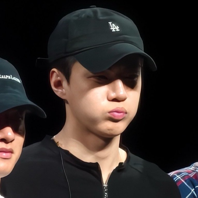 kimleeplay's tweet photo. ก้ไม่ได้งอนหนิ https://t.co/BtZQ8mYEUS