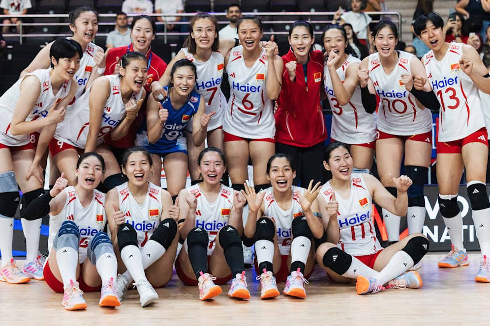 gibbybaris's tweet photo. ⚡️ Çin, VNL'de 6. maçında 5. galibiyetini aldı

🇨🇳 Çin 3-0 Fransa 🇫🇷

📌 Fransa 1 galibiyette kaldı https://t.co/6QmHyr3nkM