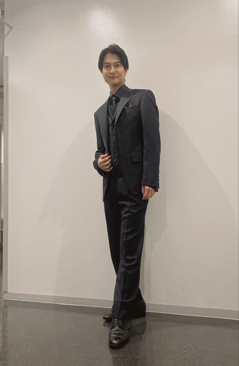 tsubasa_nanosa's tweet photo. 【 SOUND OF LUXURY Ep.9 】
終演いたしました！

ご来場くださったみなさまありがとうございました！！
ペンライトがほんときれいで、お客様もノリノリで
初サンラグめちゃ楽しかったですー😆

一緒に盛り上がってくださってありがとうございました🕺

#サンラグ https://t.co/ndqJ8q39gk