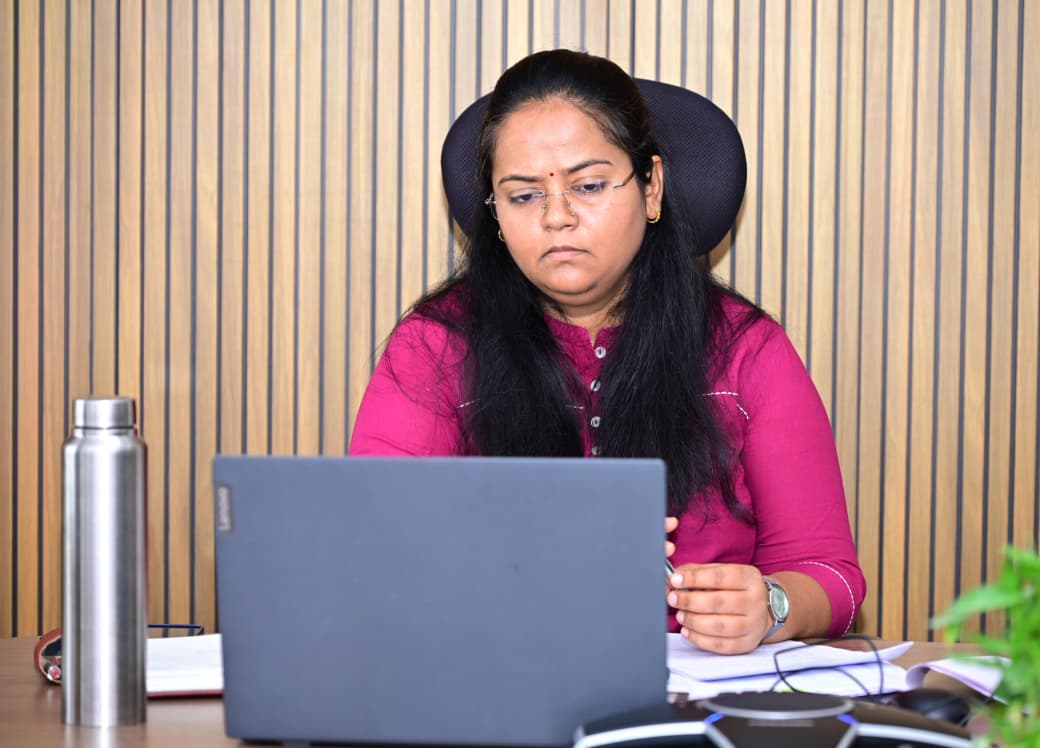Collector_MDK's tweet photo. revenue administration and land management.
(2/2)
@TelanganaCMO 
@TelanganaCS 
@IPRTelangana 
@DCsofIndia https://t.co/mRA5LRCVAR