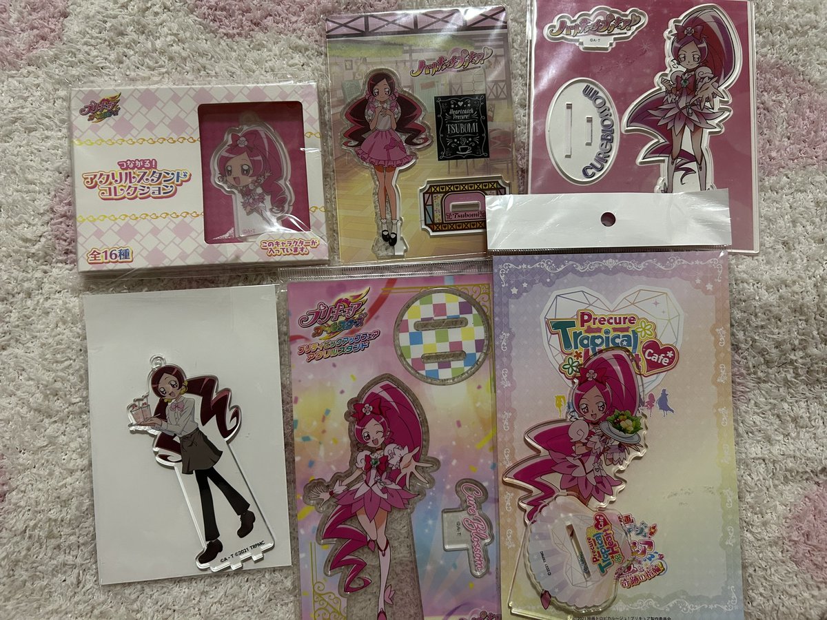 rin_torihiki28's tweet photo. プリキュア 譲渡 缶バッジ 

譲→画像のキュアブロッサム／花咲つぼみ
求→金額要相談＋送料

✧PayPayは〜1000円のみ、銀行振込かメルペイ希望
✧レート額でのお取引を希望しております。お求めのものと希望額をご提示ください
✧売り切りたいのでまとめての場合はお安く提案できます https://t.co/mqXg6XkdJ2