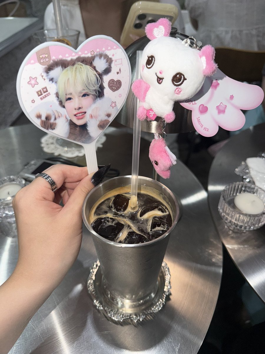 babedevi1's tweet photo. 냐냐냥… https://t.co/P0izRj9DSL