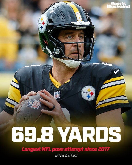 Ihartitz's tweet photo. Aaron Rodgers at 41 years old: https://t.co/hVDUwN1eA4