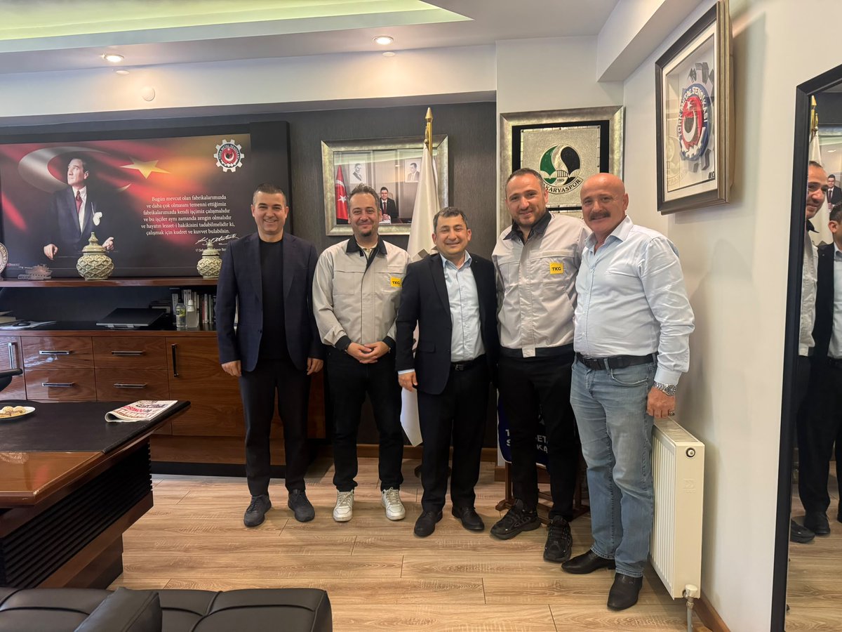 olcaymeric1965's tweet photo. Şubemize Bağlı TKG Otomotiv Fabrika Direktörü Emin ÖZKAN İnsan Kaynakları Müdürü Olcay CAN İnsan Kaynakları Uzmanı Sefa SEVER Şubemize Ziyarette Bulundular Yapmış Oldukları Nazik Ziyaretlerinden Dolayı Teşekkür Ederim..
#TÜRKMETALSENDİKASI
#TÜRKMETALSENDİKASISAKARYAŞUBESİ https://t.co/xZerKGyAQt