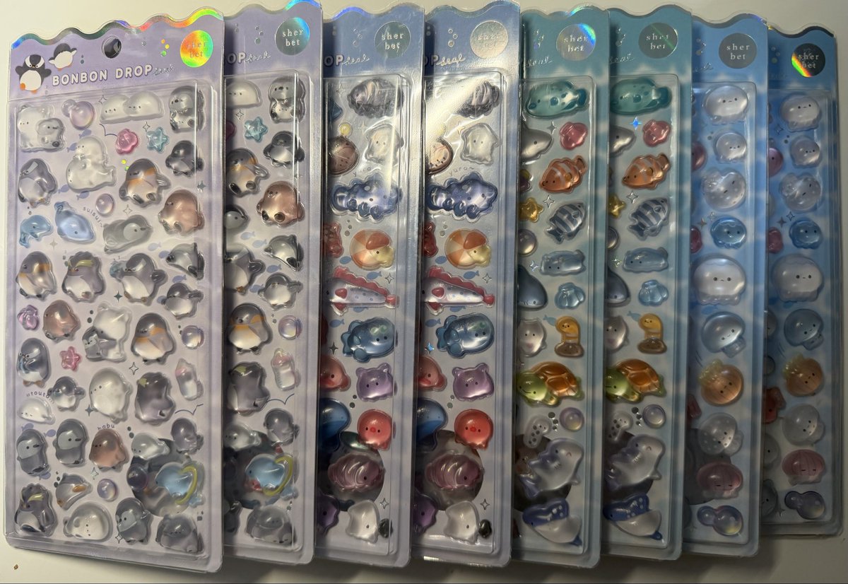 yuta2020futa's tweet photo. ミニチャームは3つまで購入可。
これもアニマル全振り。(マヌルネコボンドロは持ってたもの)
しっかりした作りで、ガチャのボンドロチャームより1回りくらい大きい。
相変わらず写真映えないけど、実物とってもかわちい🫰

水族館新作なみなみはポップアップではなく神奈川の方で購入🐠
シャーベット。 https://t.co/ggPQLDeUgo