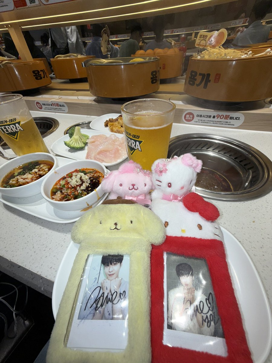 bbotto825's tweet photo. 우디님과식데완👩🏻‍❤️‍💋‍👩🏻🧘🏻‍♀️🩰💞💞👛🏩🪽🪽 https://t.co/h0wCtZWp9m