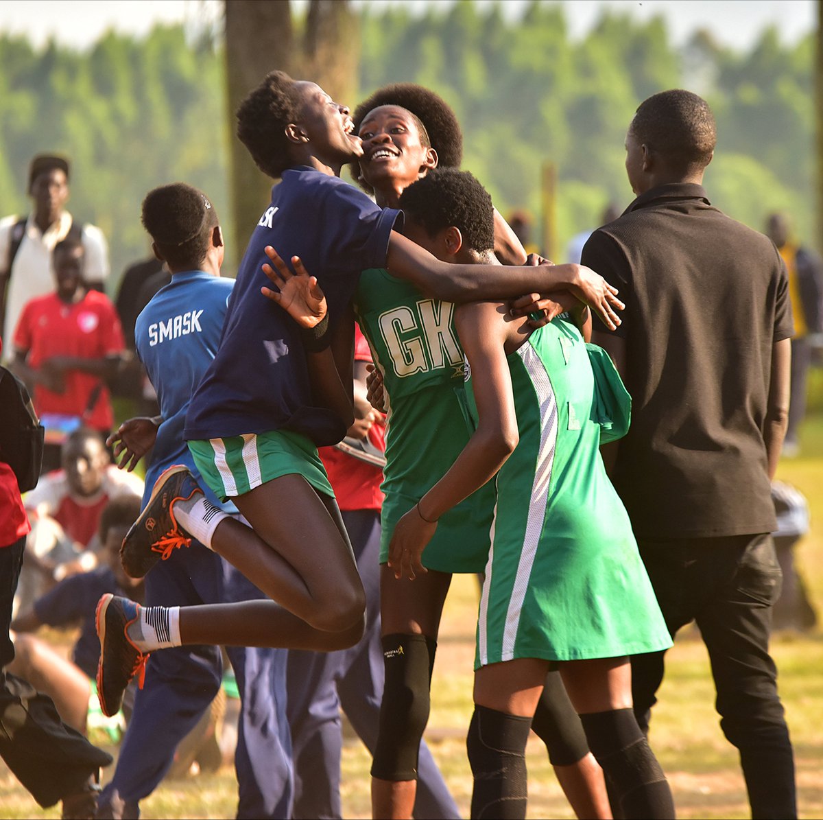 VBugerere's tweet photo. #USSSABallGames2026Q | #WakisoDistrict | #NetballFinal
FT
Kitende wins the final after extra time.
@StMarysKitende 27-26 @Buddo_ss
#VoBUpdates #LivefromMwereerwe
@USSSAOnline @Jackshots24 @Educ_SportsUg https://t.co/KyS5sjOurE