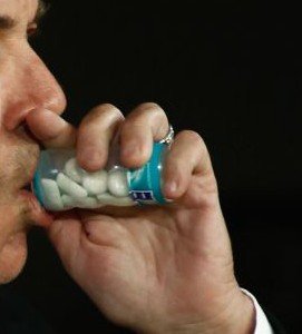 FabrizioLaparto's tweet photo. 🚨 | 🇮🇹 Carlo Ancelotti ES CONSCIENTE que Endrick es un talento generacional, por ello, hoy ante Haití le dará una tarea muy importante...

❌ No será titular, pero le dejará la importante tarea de rellenar su bote de chicles 🤯🤯 https://t.co/r87sz893vj