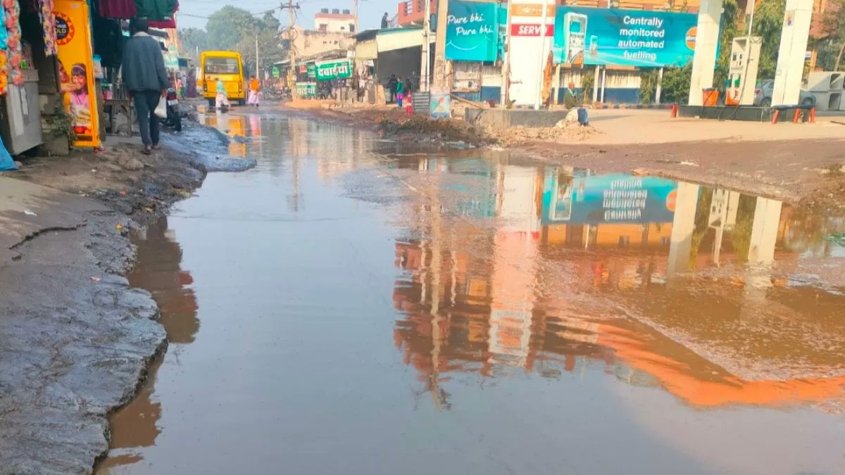 mistbornn_'s tweet photo. For those wondering Mr. Aakash hails from Rewari, Haryana which looks like this even in 2026.
It makes sense why stepping out of his district felt like stepping into the next century. https://t.co/adBqNDnuog