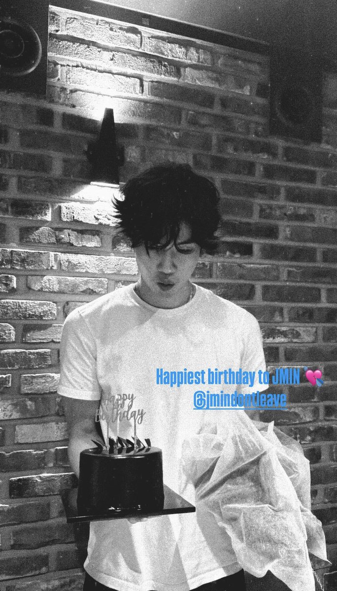mangleave's tweet photo. 제이민 생일 축하해 🎈🖤🖤🖤 https://t.co/AXx8lxfvnK
