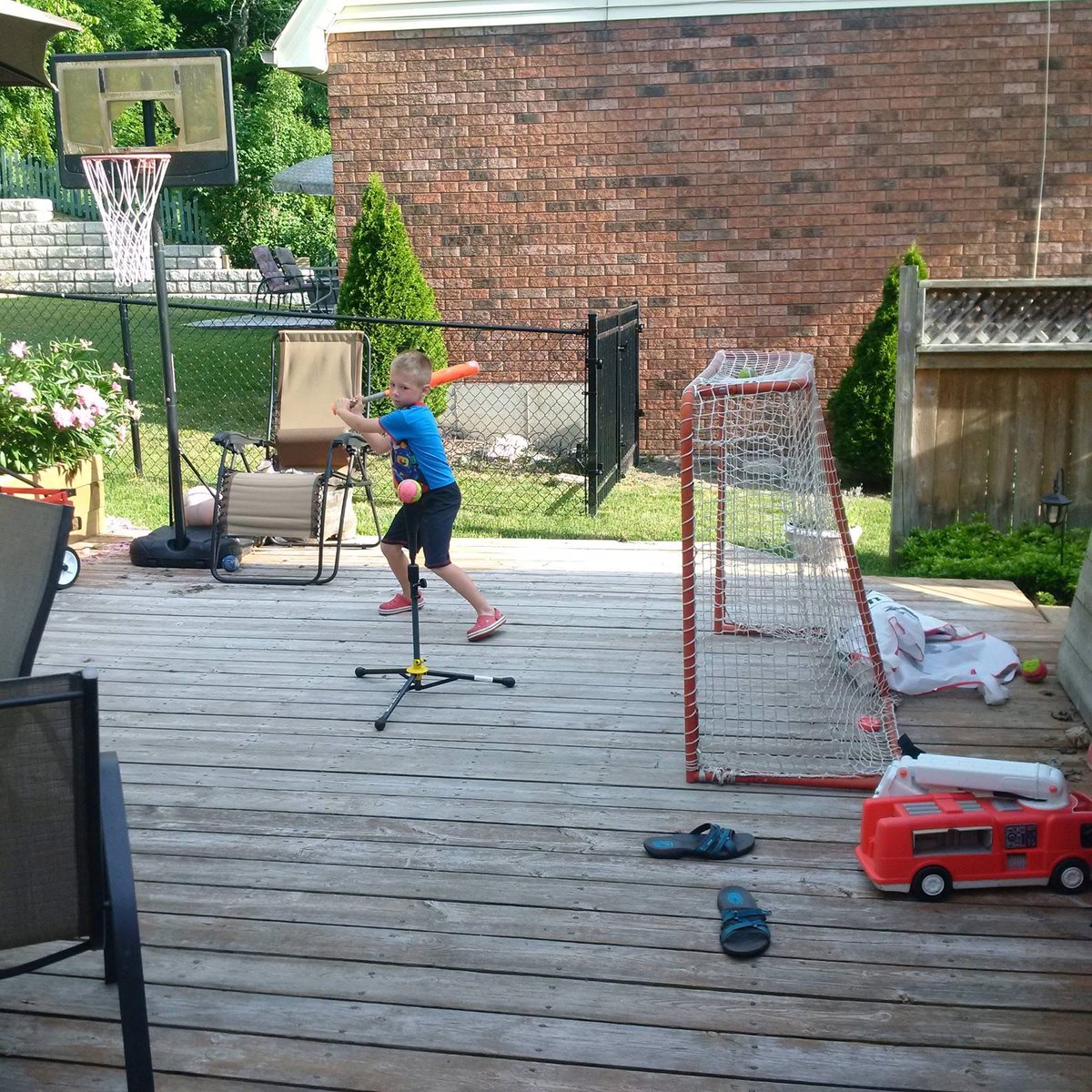 pkgraham24's tweet photo. Still remember that Saturday morning waking up to a constant ping from the back yard. Going down stairs to find this 6yr old hitting balls off a tee into his hockey net. From then to now…the growth has been great and the joy to just swing it has never left. Good luck as you get back swinging it after your injury.