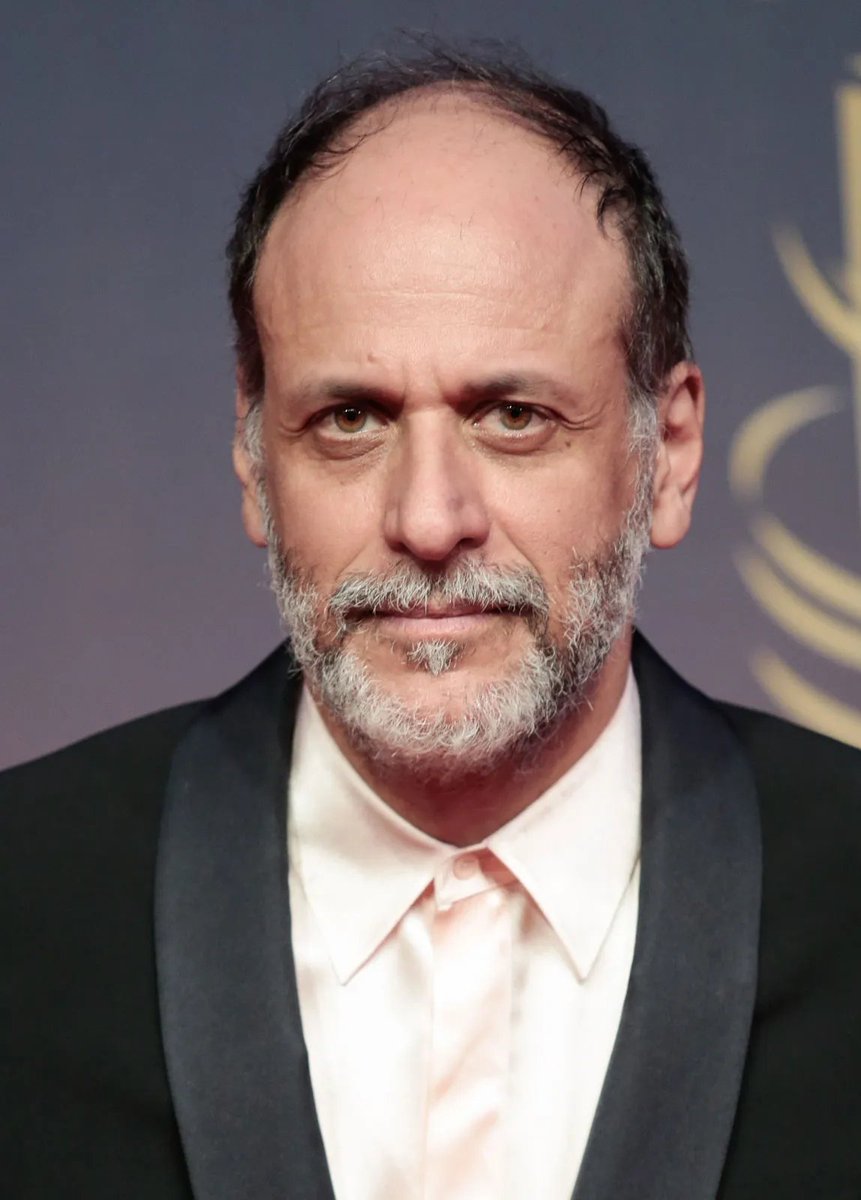 ectrailer's tweet photo. Amazon MGM ya no lanzará ‘ARTIFICIAL’ de Luca Guadagnino, una biopic sobre el CEO de OpenAI, Sam Altman. 

El estudio dice que la película estará mejor servida en un estudio diferente. Es importante notar que OpenAI firmó recientemente una asociación importante con Amazon. https://t.co/d08qbnSLYE