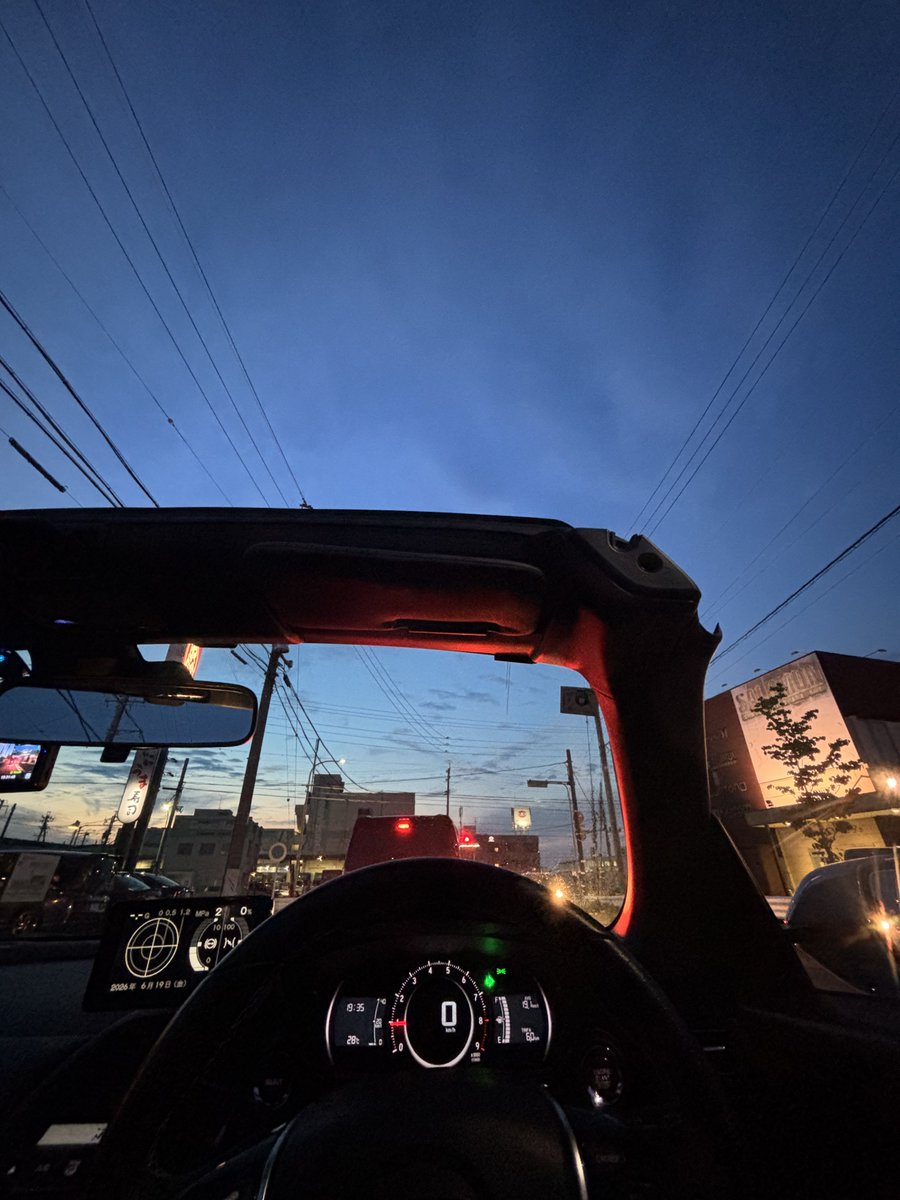 magumarupark's tweet photo. オープンカー買って半年経ちますがちゃんと屋根開けてます https://t.co/wue9ceiGhd