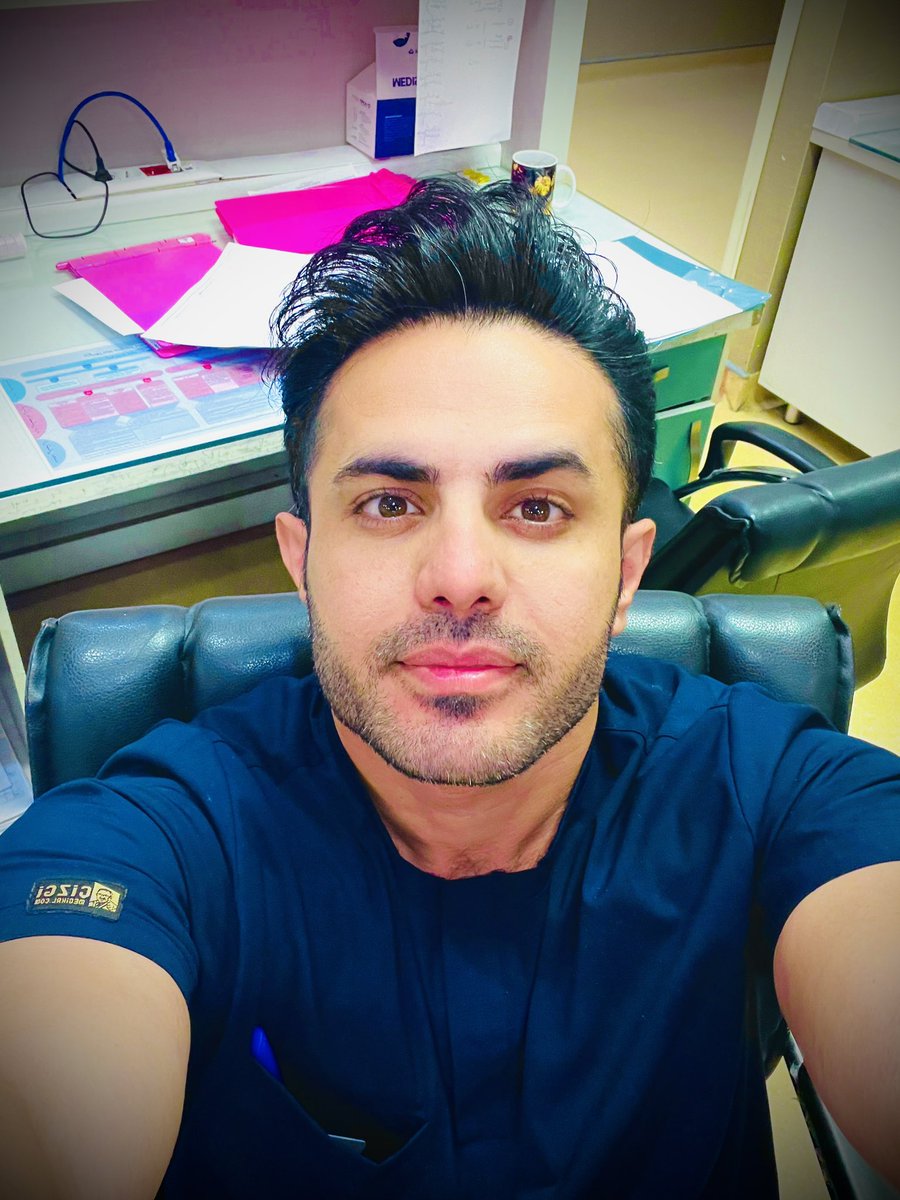 PAR_HAMI's tweet photo. بهم میگن چرا بعد از ۱۲ شاعت کار. انقد رفرش و آلرت هستی؟!  باید عاشق کارت باشی تا بفهمی چراشو✌️ https://t.co/Oy27MRz6D4