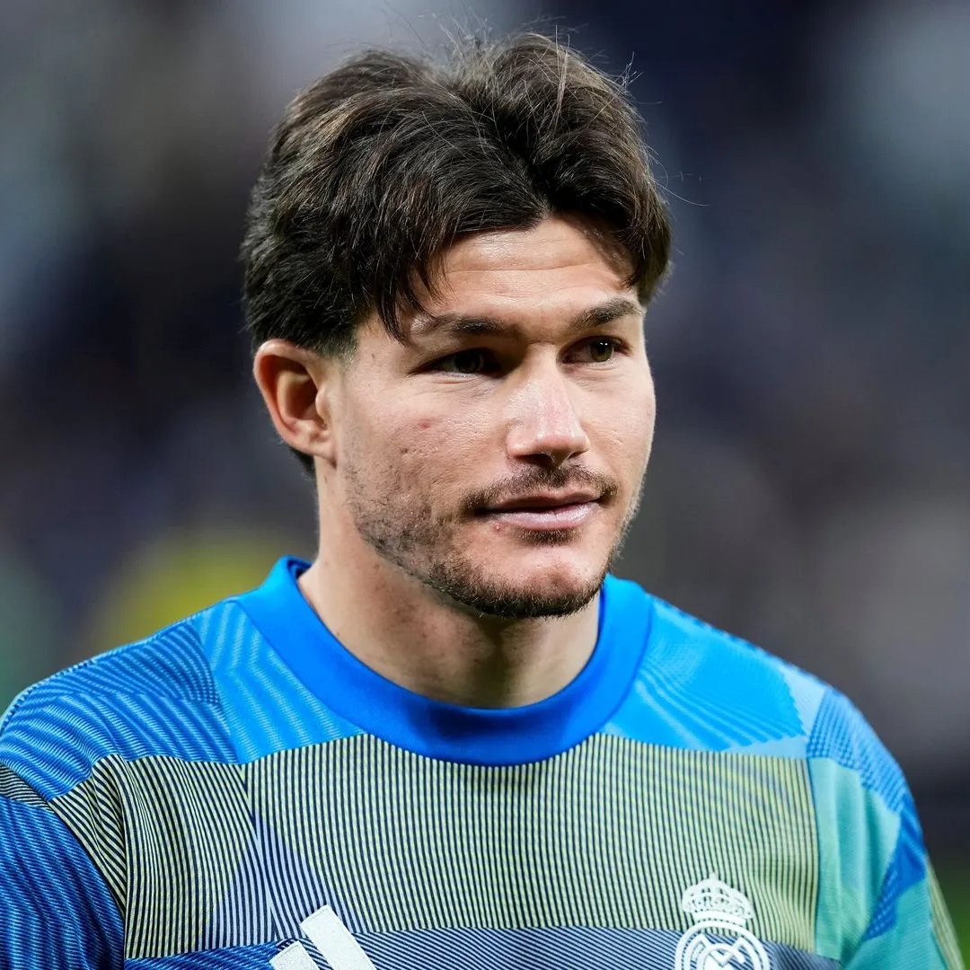 SrNaninho's tweet photo. 🚨💣 #AS 🇪🇸

El Betis negocia por el fichaje de Fran García, y el Real Madrid está pidiendo 10 millones de euros por su traspaso.

También han preguntado por el fichaje de Gonzalo García.

(@jfelixdiaz y @josanespina) https://t.co/MmRigWbbXE