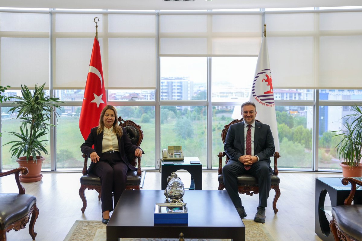 fatmaaydinMD's tweet photo. Yozgat Bozok Üniversitesi Rektörü Prof. Dr. Evren Yaşar'a kıymetli ziyareti için teşekkür ederim. https://t.co/KuKUmhfF3M