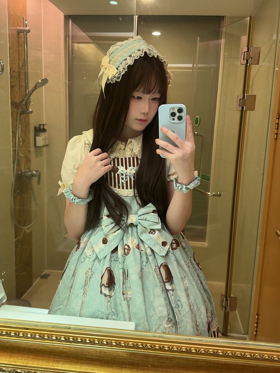 tzh199854's tweet photo. 端午不会包粽子的可以找我 学费只需一次性交😛 #男娘 #男の娘 https://t.co/lgb1I4zizZ