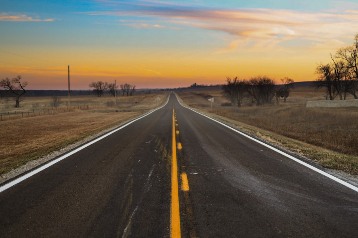 bo_ramble66's tweet photo. Kansas only gets 13 miles of Route 66 — and somehow that's enough for a Civil War battle, the real tow truck behind Pixar's Mater, and a century-old sandwich counter. New guide: https://t.co/aat5e4q0JN #Route66 #MotherRoad #Kansas https://t.co/wfV6s5dKkq