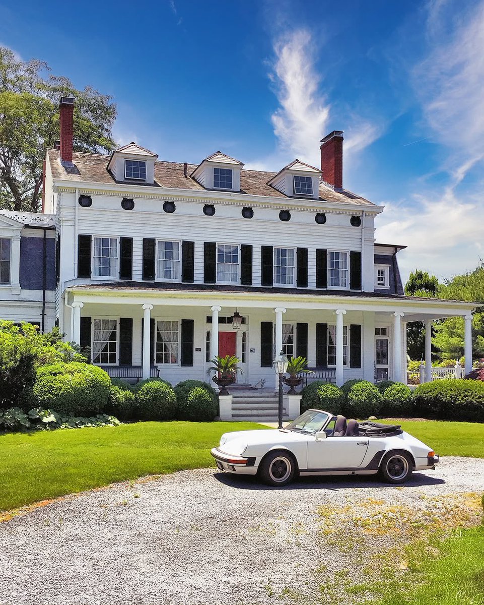 oldstocky's tweet photo. Porsche in the driveway, racist blonde barefoot in the kitchen https://t.co/EWJvCq2mps