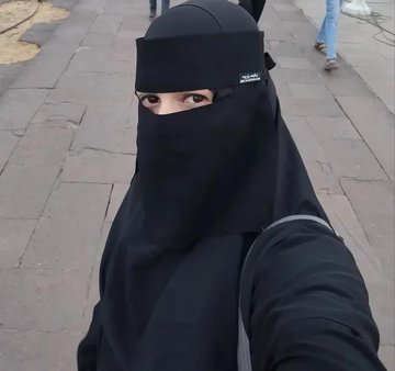 بتول احمد tweet media