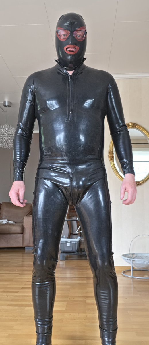 latexsoa's tweet photo. Latex play today. #latex #rubber #catsuit #hood #cock #cum #fun #bulge #needsomeonetoplaywith https://t.co/erTPlThUpr
