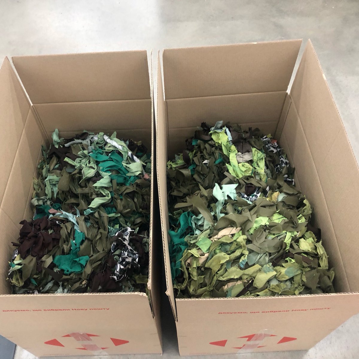 coastoflife_od's tweet photo. 2️⃣4️⃣🎱2️⃣ 🚫🦟🕯️and 4️⃣🍂🍃🕸️ were sent to the #Kherson direction. 
Special thanks to Inga and @NP_official_ua for logistics duties. 
#NetsForLife #BzzzSeason #NAFOExpansionIsNonNegotiable https://t.co/LNymR8ZNnL