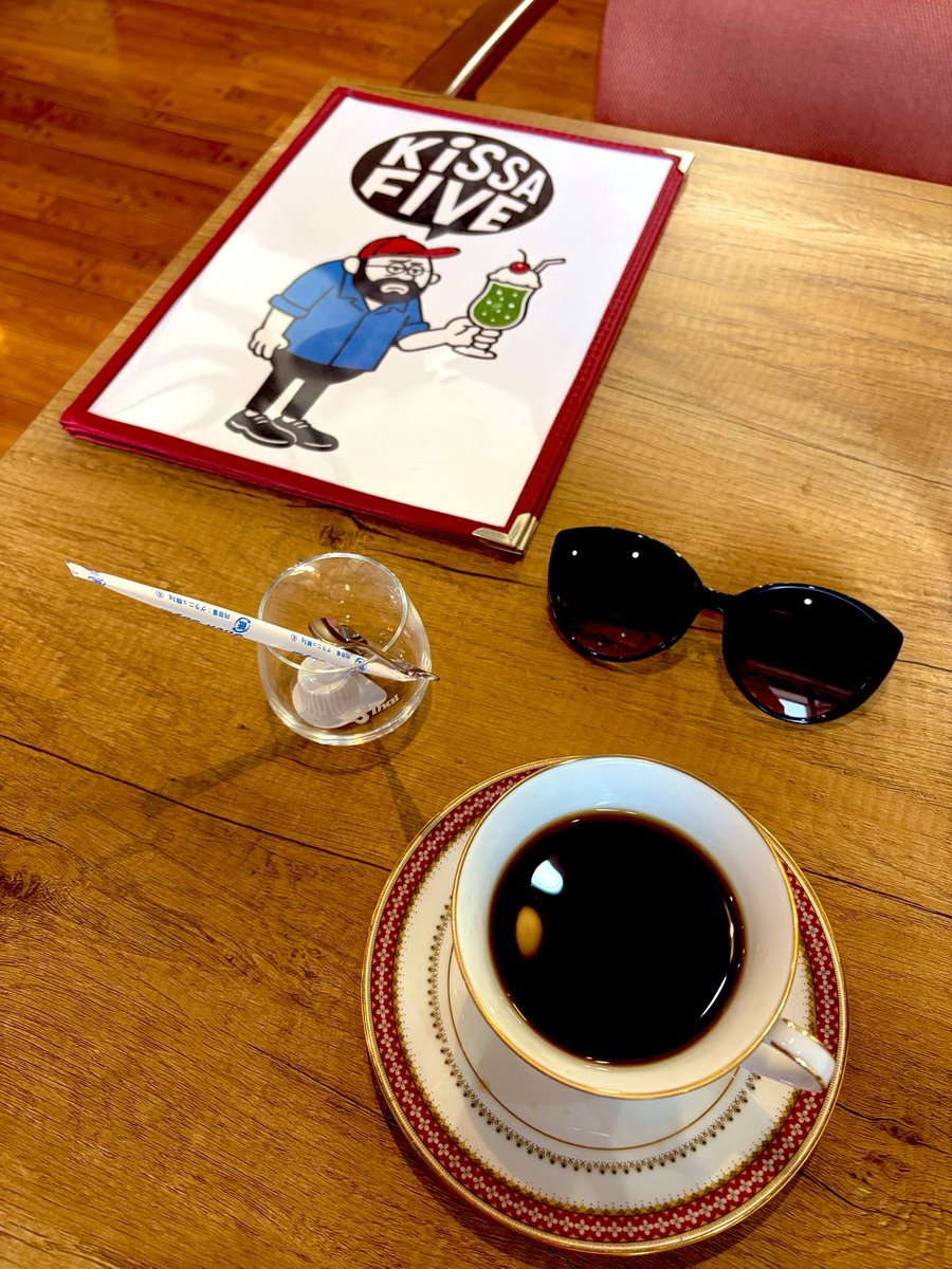 CS60colocolo's tweet photo. 蓼科の出張まえにモーニング🍚できるお店があって嬉しい😊しかもご飯があるのは珍しい❣️さらに注文後に出汁をとる凝った鯖茶漬け　見た目ボリューミーだとおもったらぺろり😋と食べれる優しい旨味があり食欲そそるのです　出張のお楽しみ♪ https://t.co/rSXshJJZdv