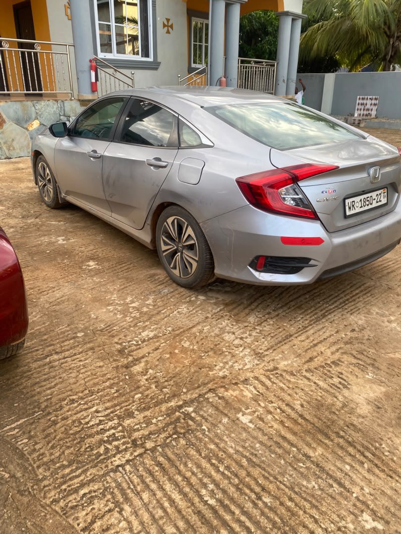 AngelAnon12's tweet photo. 2017 Civic LX ¢117.9k

2.0L solid
98k+ miles 
Automatic 
Fabric seats
Key 
Reverse/Side Cam
Carplay/Android Auto 
Chilling AC
Safety Package 
Solid suspension 

Just buy and Drive

Kasoa
3K commission
TK
https://t.co/oYVFqR8uBz https://t.co/78sbCkn1Vk