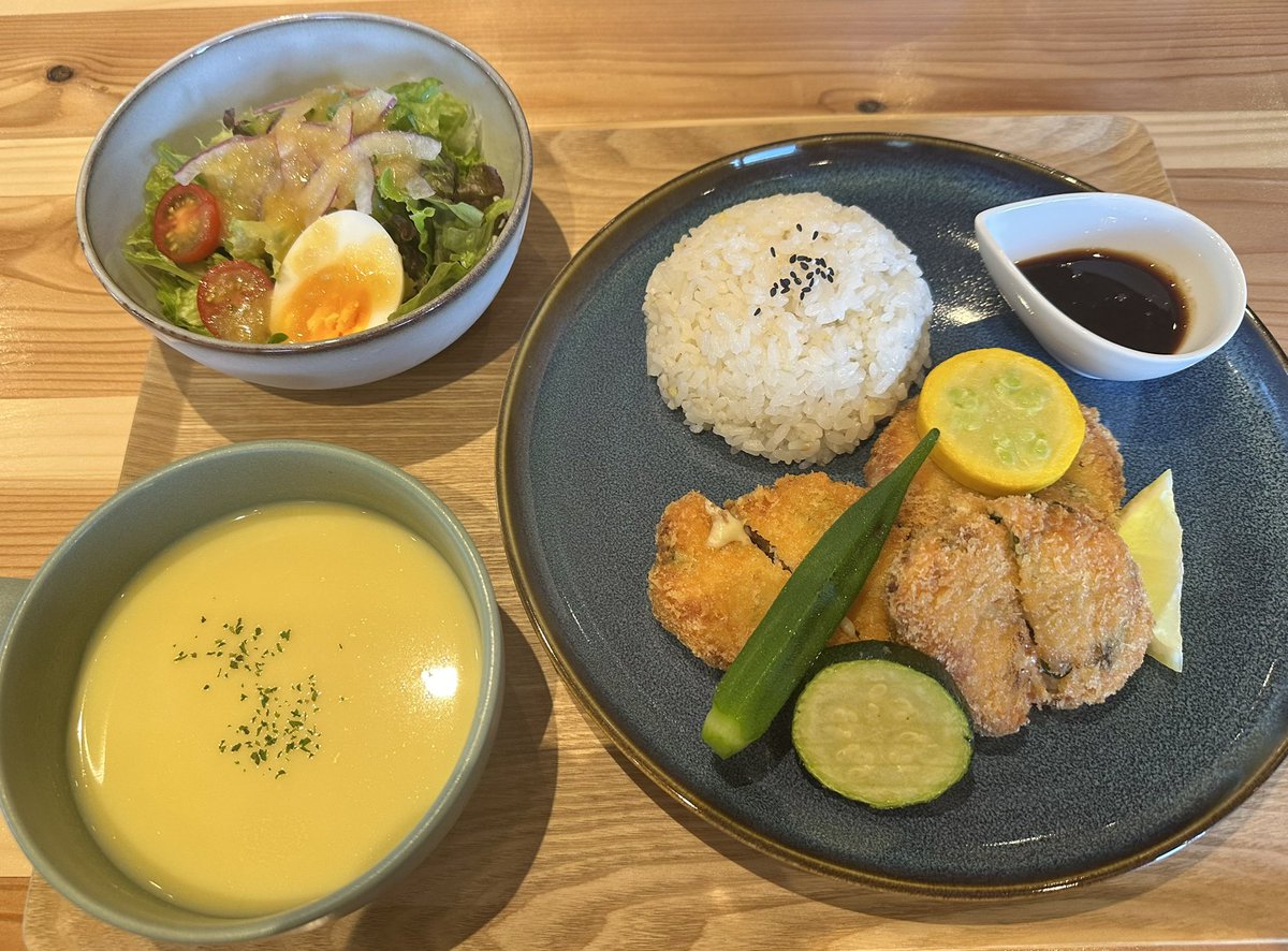 1214_Ju's tweet photo. 今日は母とランチ😋
デザートまでしっかりといただいてきました🥰
美味しかった！ https://t.co/2GA3Q3itEX