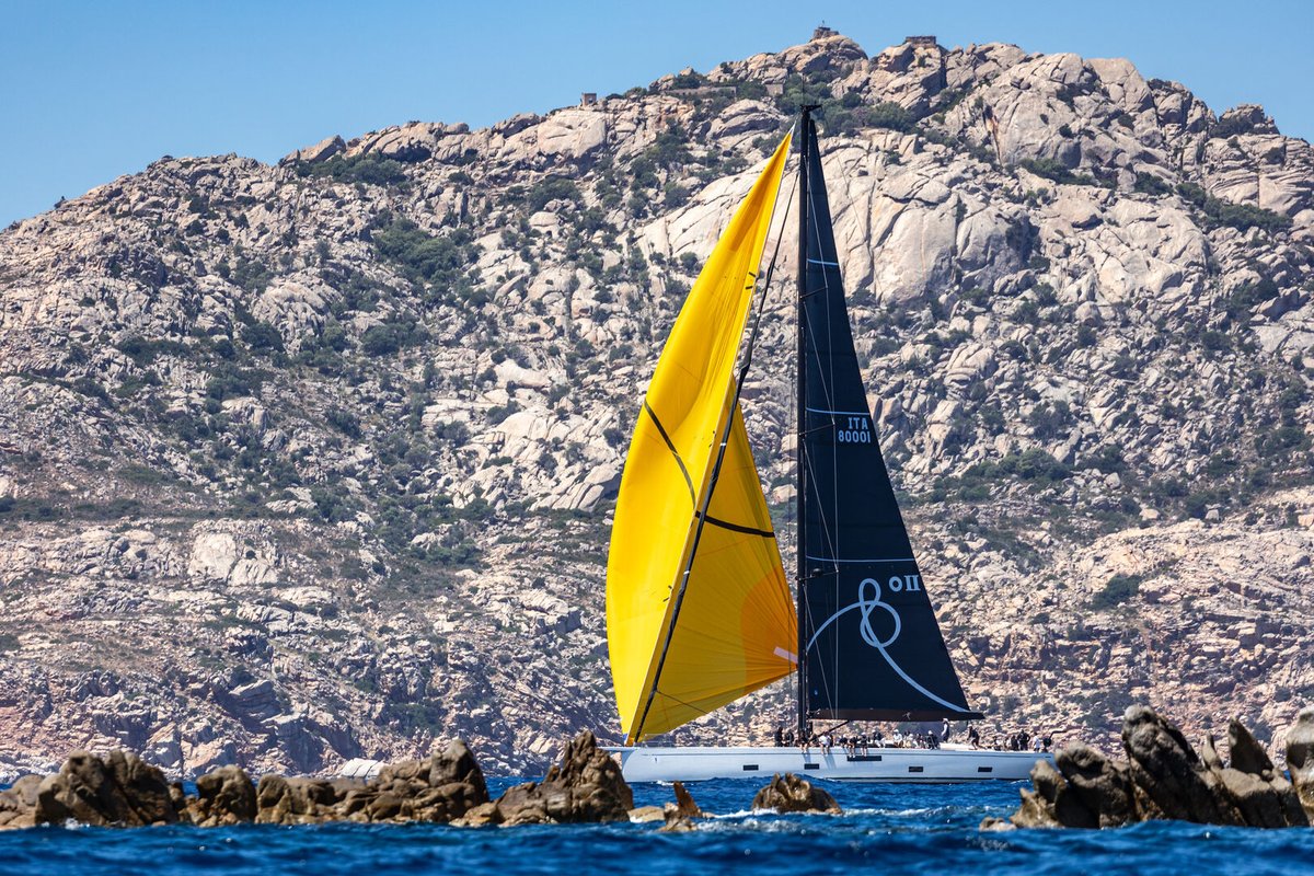 sytreports's tweet photo. ⛵️Onboard the 26m flagship Grand Soleil Plus 80 Long Cruise yacht Bianca II

Grand Soleil Yachts has unveiled all the details of the 26.2-metre sailing yacht Bianca II, the first unit of the Grand Soleil Plus 80 Long Cruise, and ahead of her public debut at the Cannes Yachting Festival this September.

👉🏻Take a closer look: https://t.co/i2fVaq2Lrj

#grandsoleil #grandsoleilyachts #grandsoleilplus80longcruise #cannesyachtingfestival