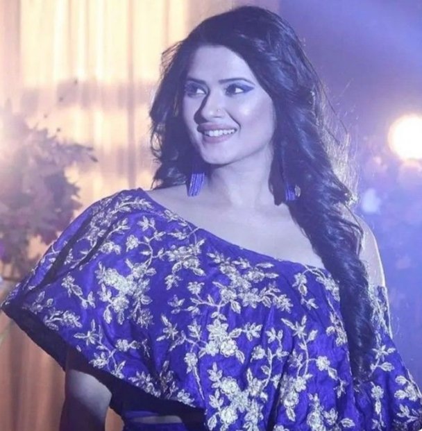 Ecstaticiam's tweet photo. Kratika as Tanuja/ surbhi as Bela https://t.co/718ivFeIQ7